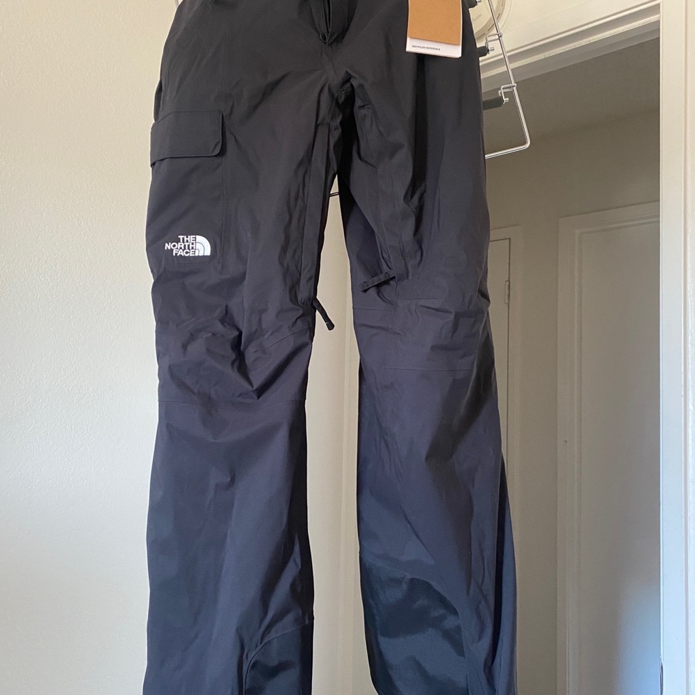 North Face Women’s Snowboard Pants Size S